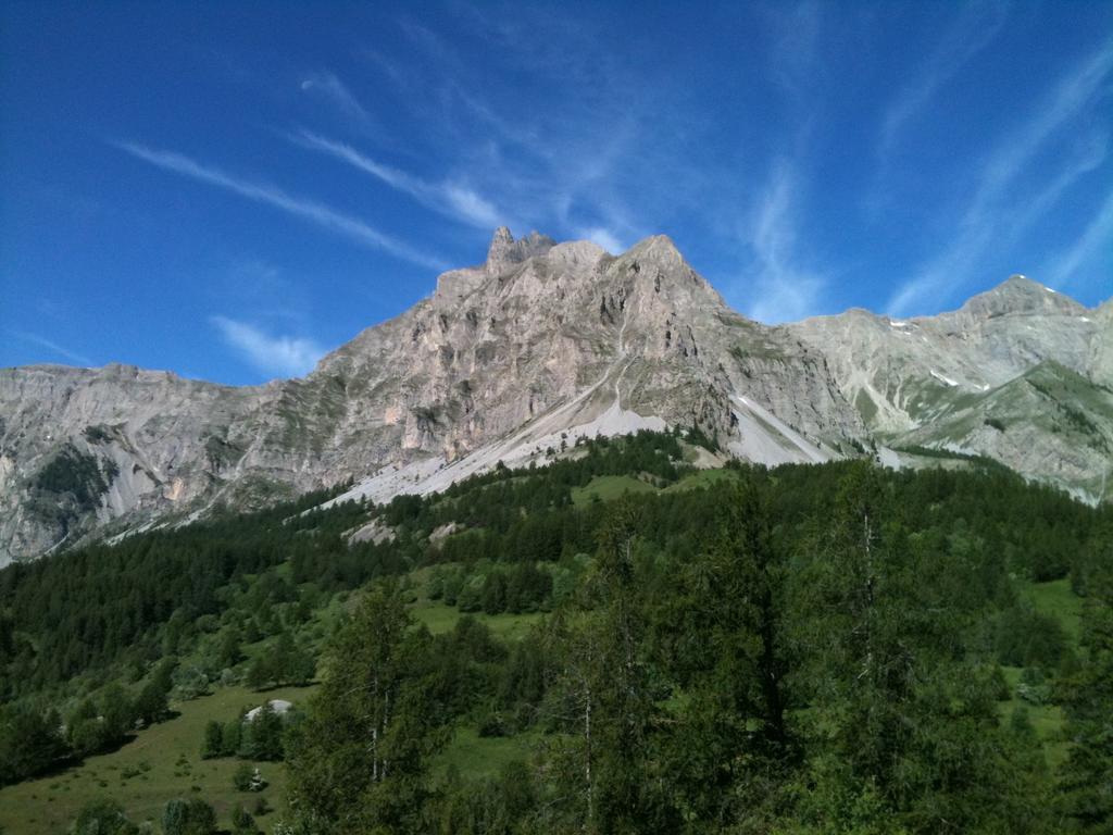 Gite Le Pelens Saint-Martin-d'Entraunes ภายนอก รูปภาพ