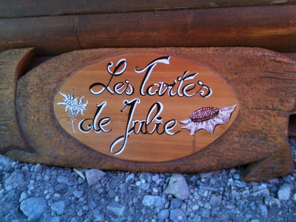 Gite Le Pelens Saint-Martin-d'Entraunes ภายนอก รูปภาพ