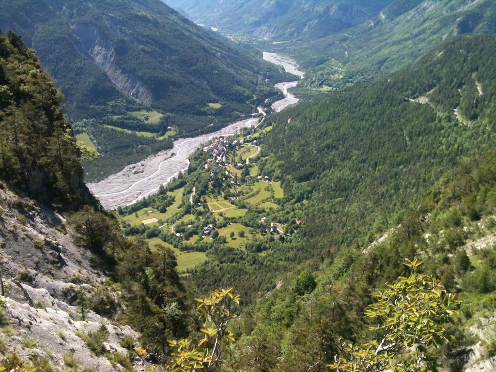 Gite Le Pelens Saint-Martin-d'Entraunes ภายนอก รูปภาพ